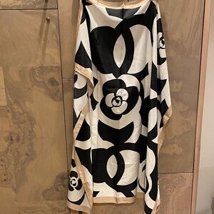 Black and Cream Floral Scarf